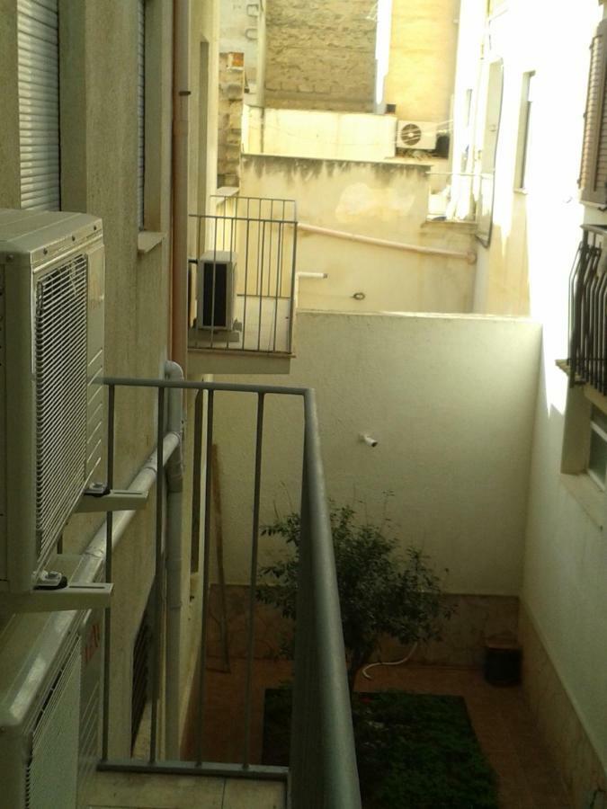 B&B Gvs Trapani Bagian luar foto